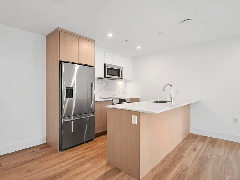 2085 E 1st Ave #1 — Photo 3