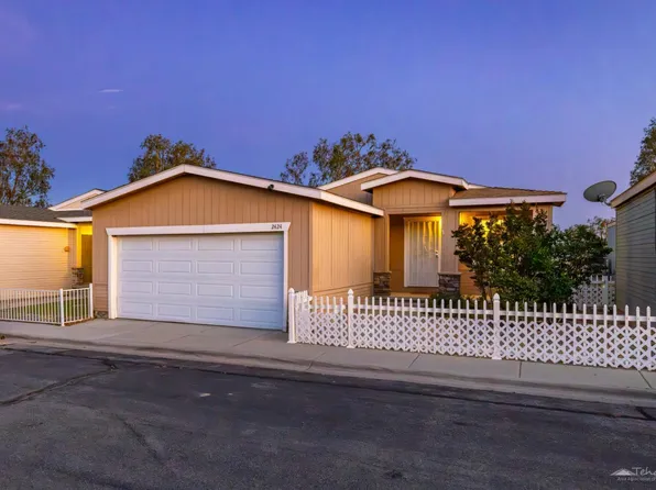 2424 Grandview Ter, Rosamond, CA 93560