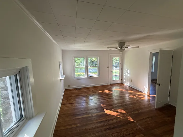 1000 Woodard Perry Rd — Photo 9
