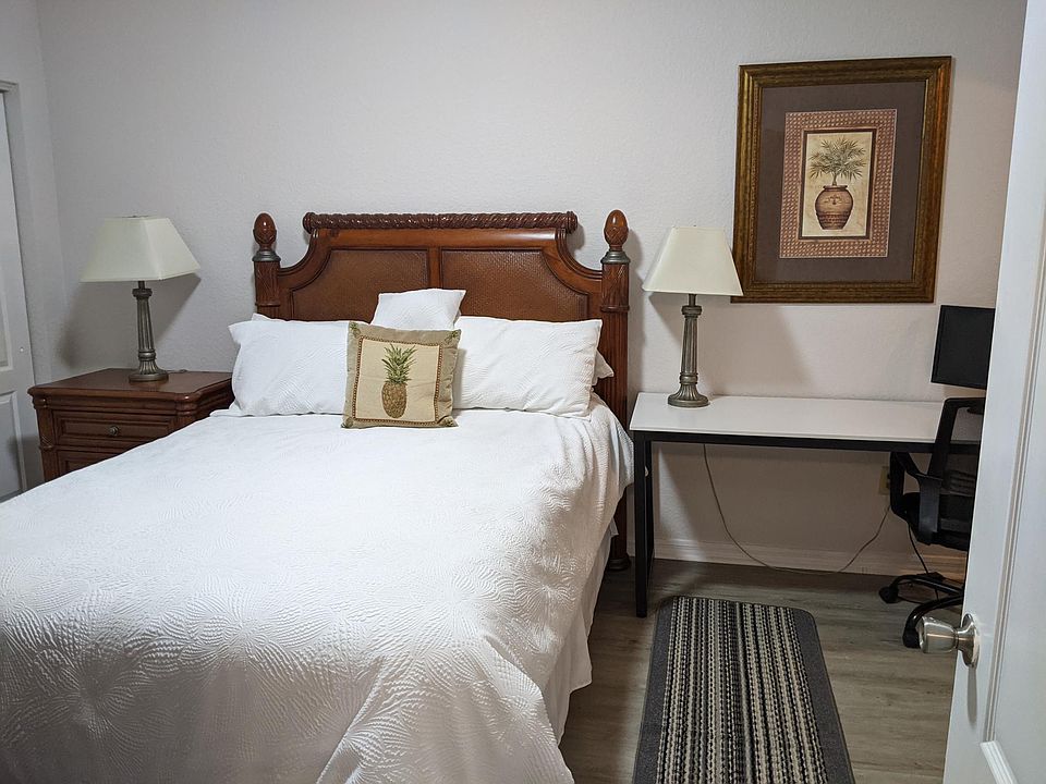 1st image of 106 SW Peacock Blvd #4102