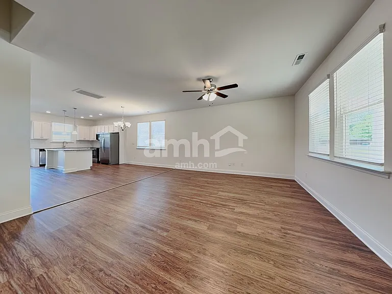 165 Stowe Rd — Photo 6