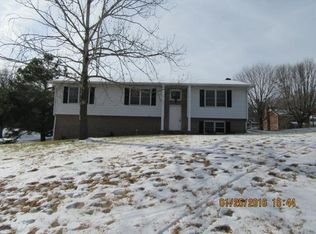 1843 Broadway Dr, Graham, NC 27253