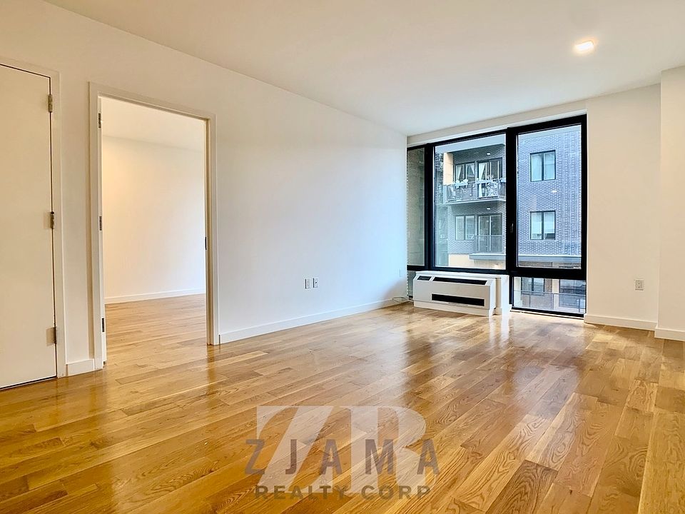 1st image of 25 E 19th St #A2