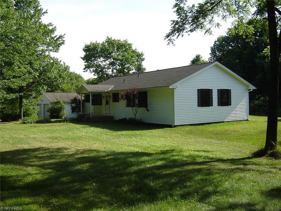 1st image of 15470 Park View Dr