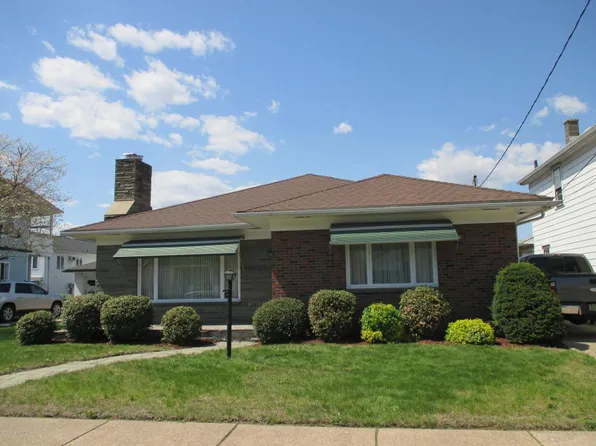 219 Lyndwood Ave, Hanover Township, PA 18706