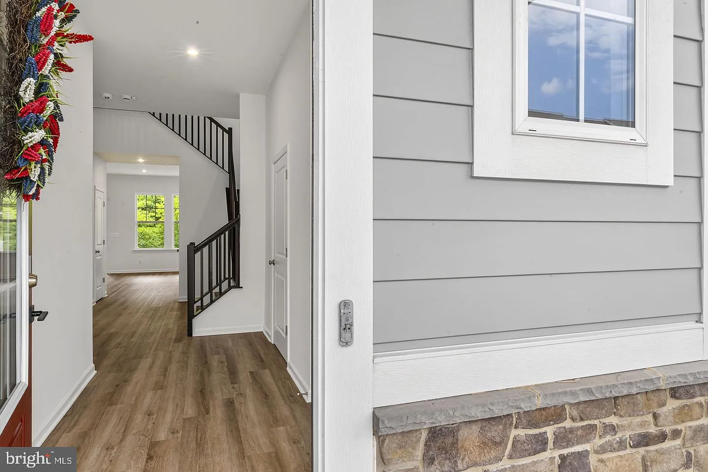 5 bed, 4.5 bath, 4010 sqft, $4,400 — Photo 4
