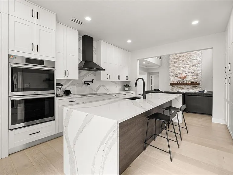 663 Charrice Pl — Photo 15