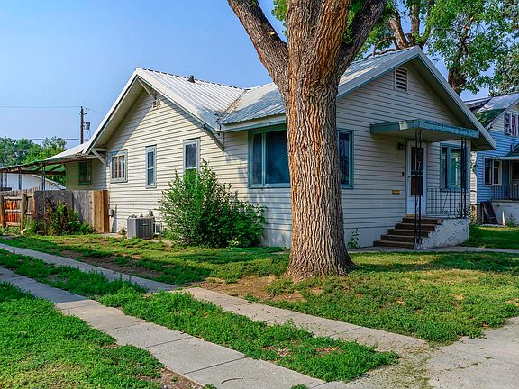 2nd image of 321 N 3rd Ave N