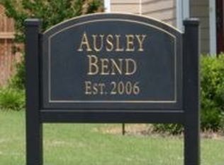 2700 Park Ave, Hartselle, AL 35640