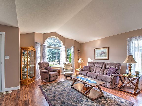 5th image of 640 6th Ave