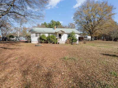 817 S Shamrock Ave, Landrum, SC, 29356