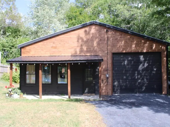 10 Maxim Street, Madison, ME 04950