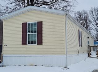 1764 Robin Cir, Ashtabula, OH 44004