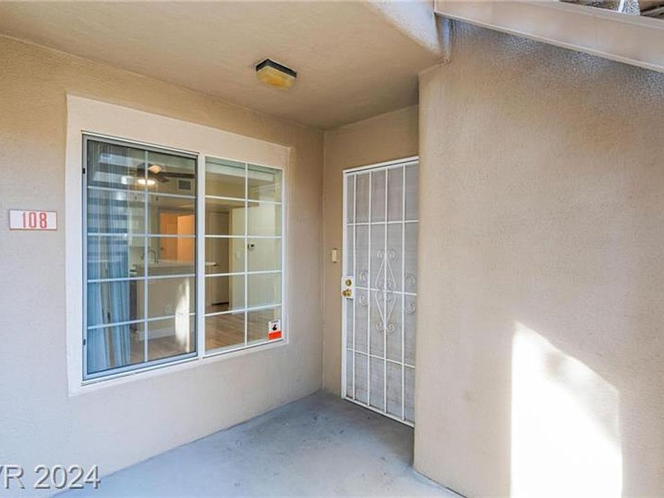 1st image of 1908 Villa Palms Ct Unit 108