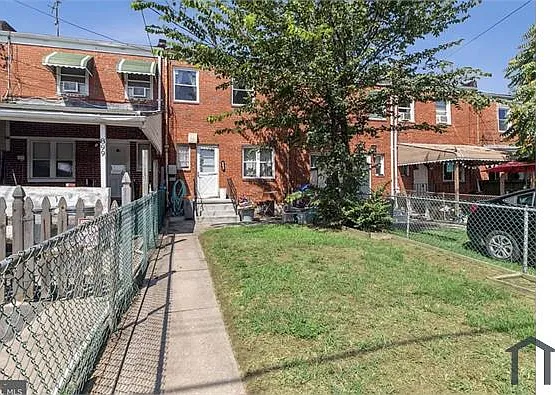 897 Mildred Ave — Photo 8