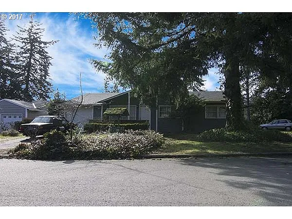 14530 SE Lincoln St photo 1