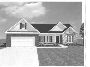 137 Tuscany Dr, Richmond, KY 40475