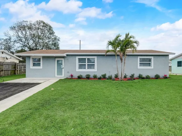 520 SW 13th Place, Deerfield Beach, FL 33441