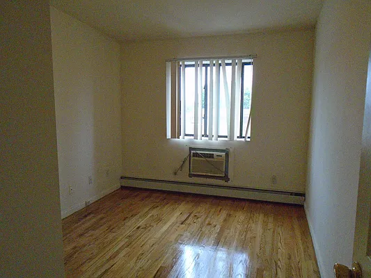 Rented by 18 REALTY | media 17