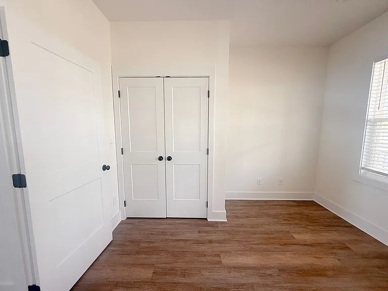 1389 Meridian St — Photo 27