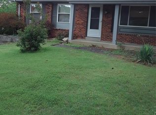 2408 Wesbay Dr, Maryland Heights, MO 63043
