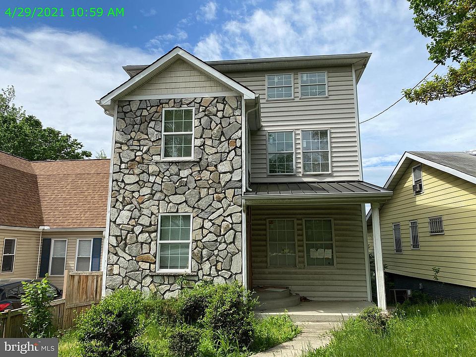 1st image of 2908 S Dakota Ave NE