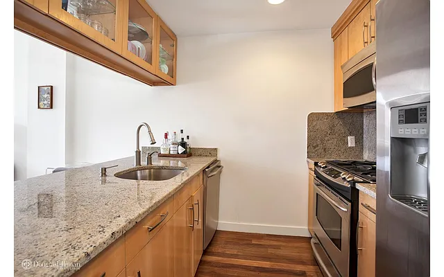 Sold by Douglas Elliman | media 4