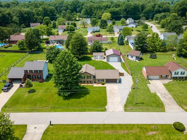 2419 Gatetree Ln, Batavia, OH 45103