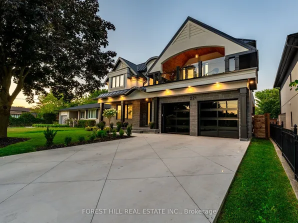 221 Morden Rd, Oakville, ON L6K 2S2