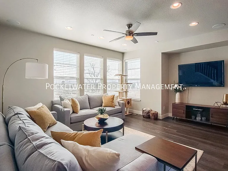 8875 Yates Dr — Photo 9
