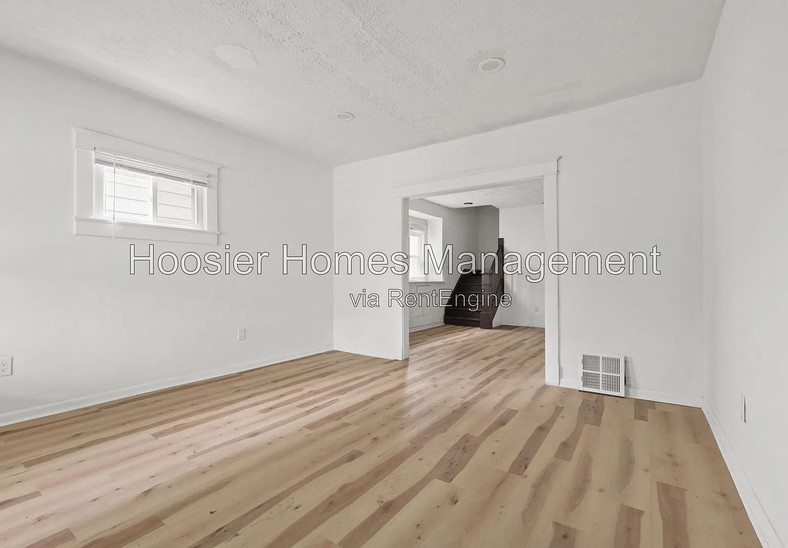 3 bed, 1.0 bath, 1100 sqft, $1,025 — Photo 3