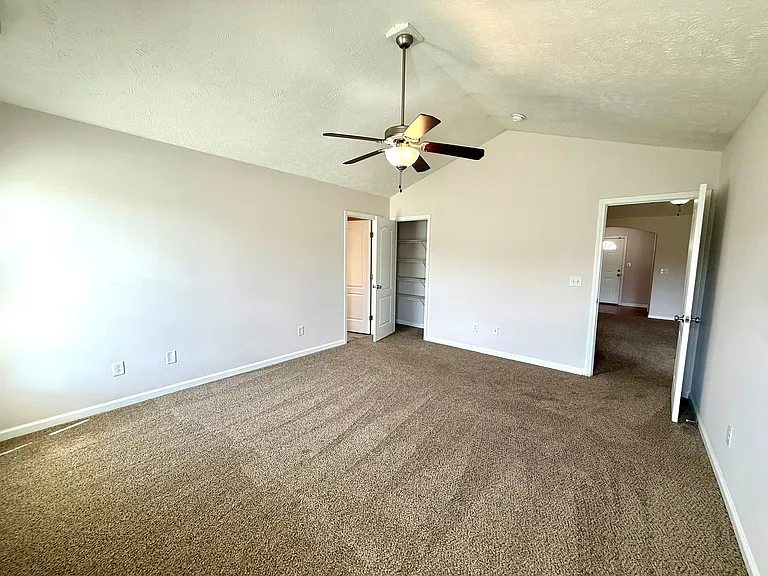 2513 Hunting Bow Dr — Photo 33
