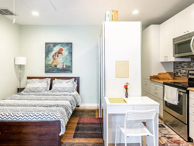 542 Sierra Vista Ave #2 — Photo 3