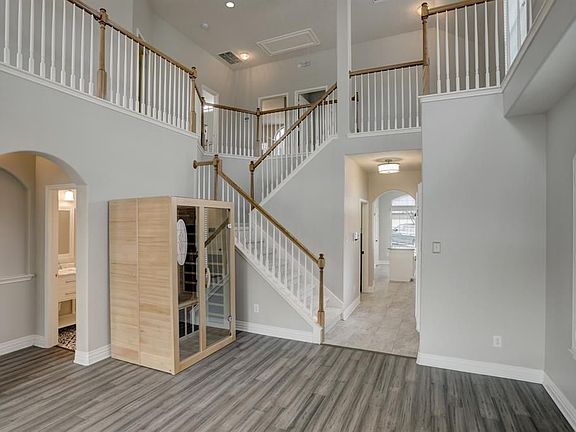 3rd image of 1408 S Friendswood Dr Unit 106