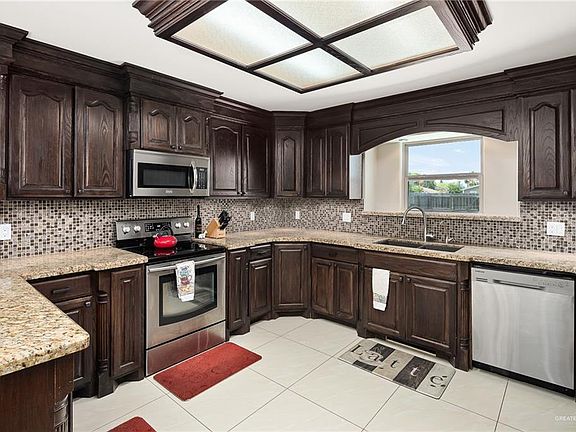 5th image of 151 Alvarez Ct