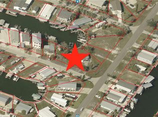 3780 Coconut Dr, Saint James City, FL 33956