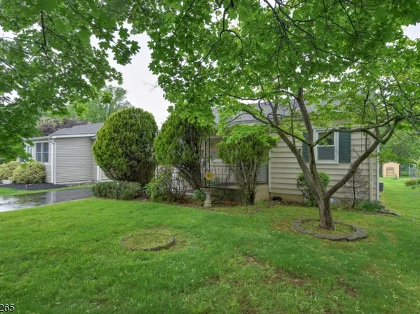 142 Oak St, Bridgewater Twp., NJ 08807