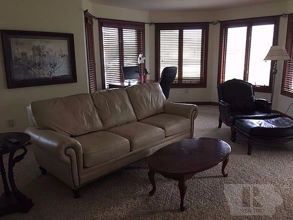 4th image of 402 Woodlane Dr