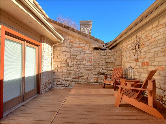 2nd image of 2201 Lakeway Blvd APT 44