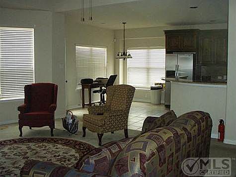 5th image of 1505 Lakeway Dr