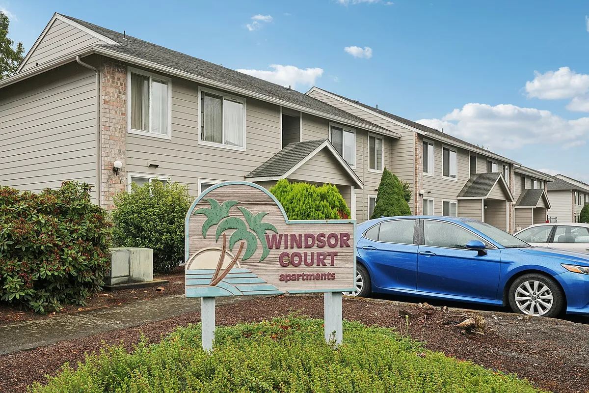 Building Photo - Windsor Court Apartments