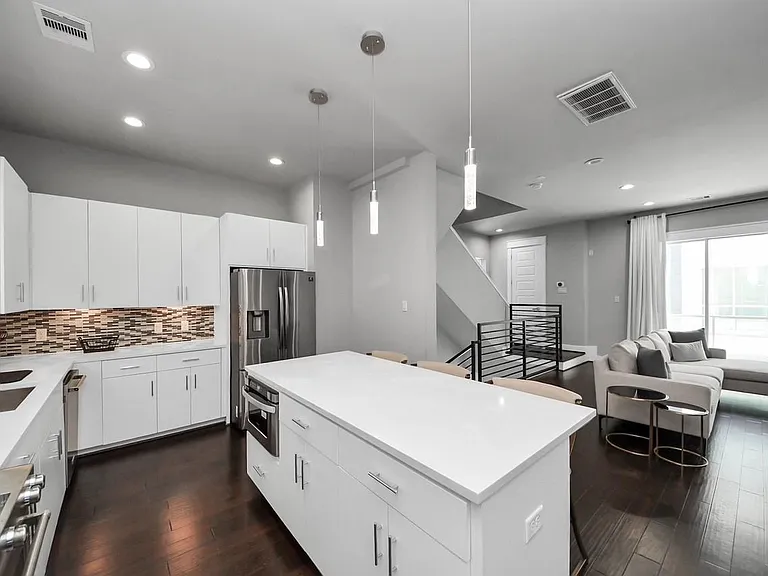 425 Gregg St — Photo 11