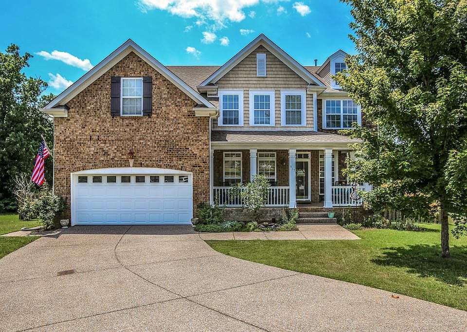 1st image of 915 Inglenook Ct