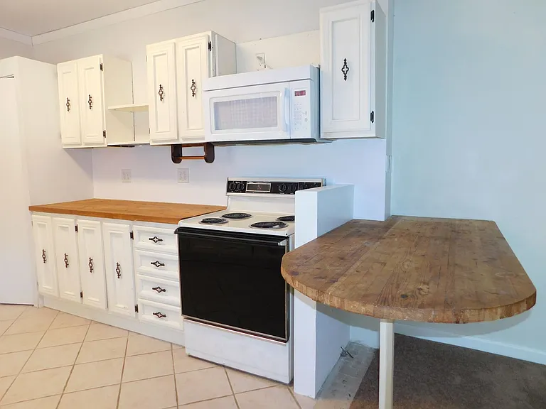 5725 E University Ave — Photo 6