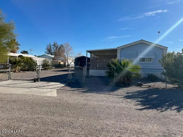 615 W Falcon Dr, Quartzsite, AZ 85346