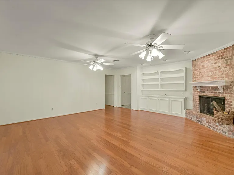 110 Hillcrest Dr — Photo 29