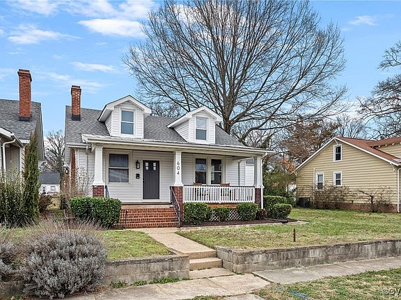 2nd image of 604 Montvale Ave