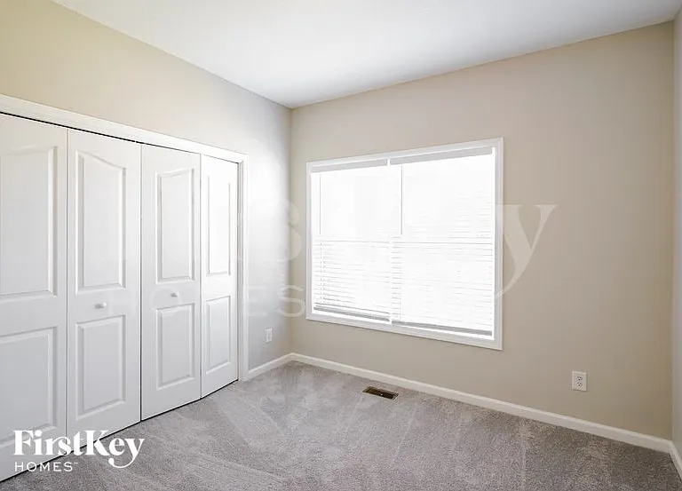 1237 Fossil Dr — Photo 10