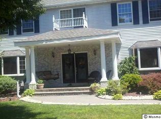 5 Shea Ln, Tinton Falls, NJ 07724