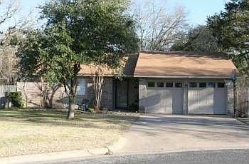1st image of 802 Val Verde Dr